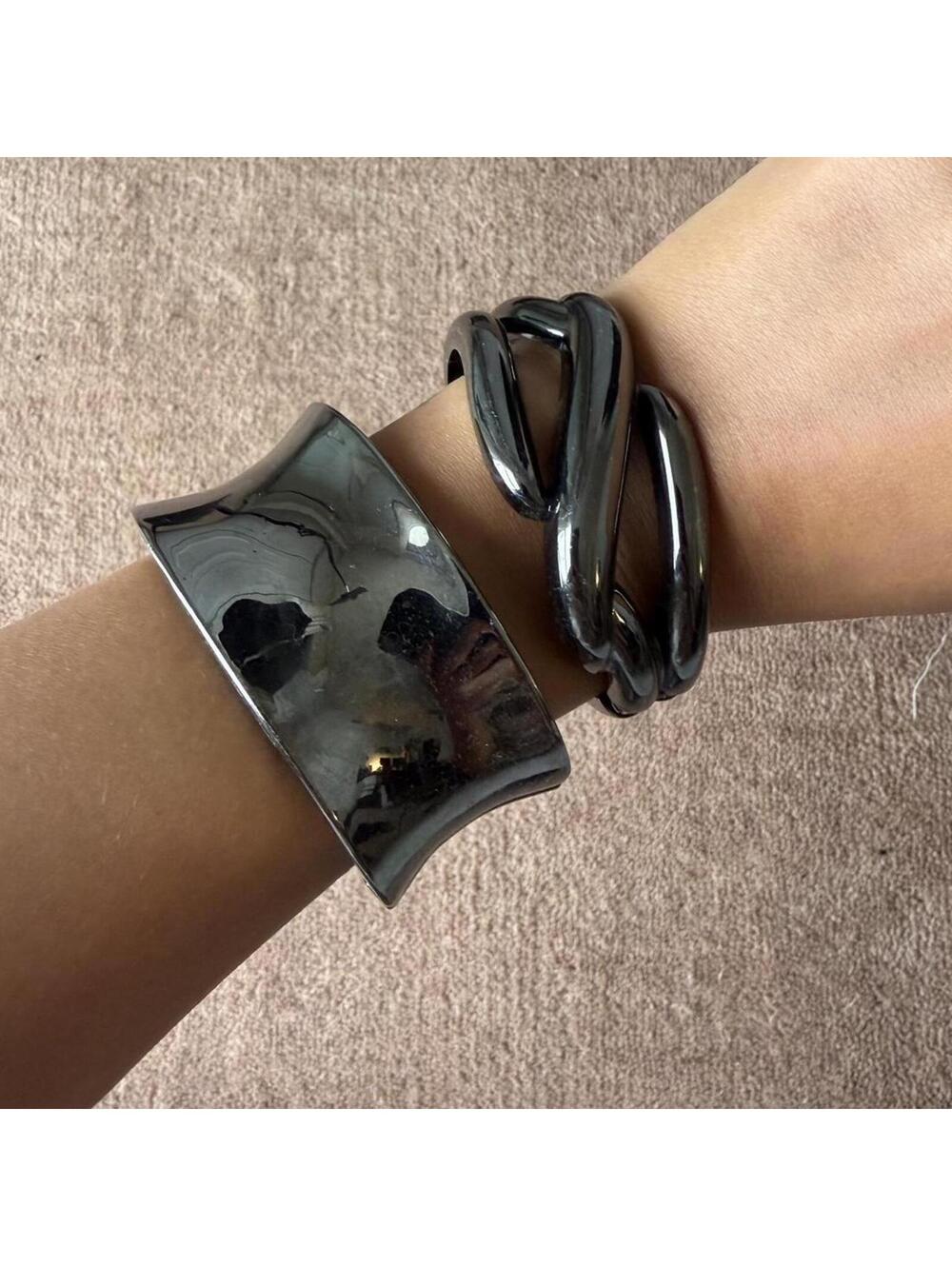 Women's Black Jewellery